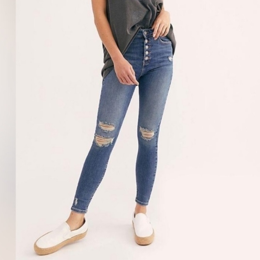 Free People We The Free Sabrina Super Skinny Button Fly Distressed Jeans Size 27